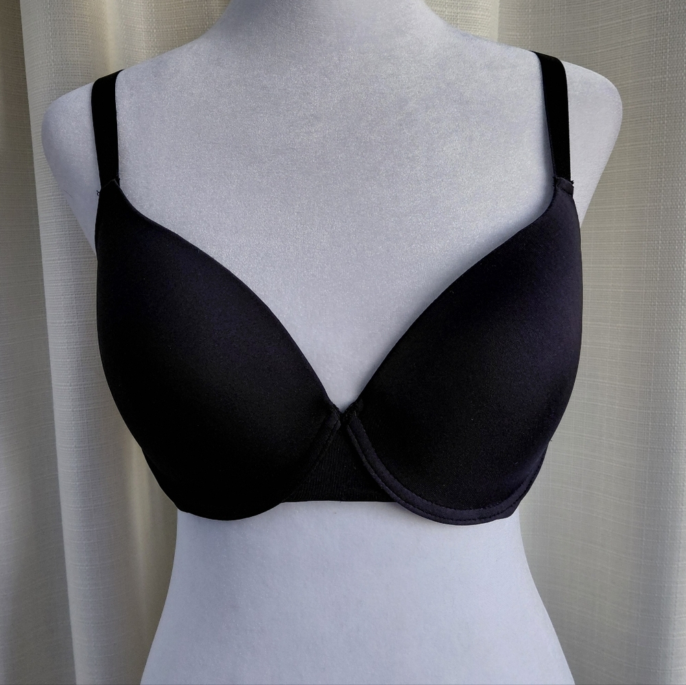 Essentials  Classic Black Underwire Bra